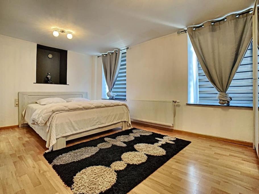 Vue Sur Meuse Avec Jacuzzi Et Sauna Exterieur. Yvoir Kültér fotó