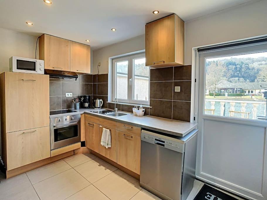 Vue Sur Meuse Avec Jacuzzi Et Sauna Exterieur. Yvoir Kültér fotó