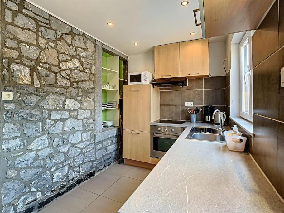 Vue Sur Meuse Avec Jacuzzi Et Sauna Exterieur. Yvoir Kültér fotó